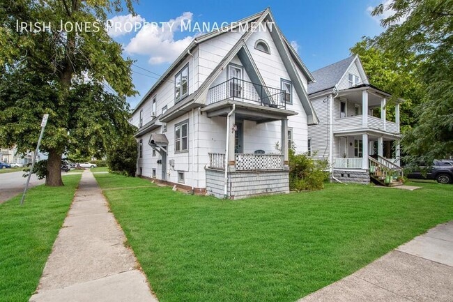 Primary Photo - 3 Rosedale St