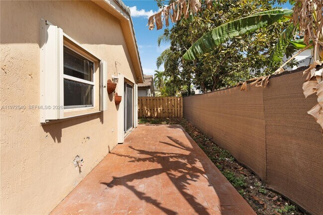 Building Photo - 10523 SW 161st Pl