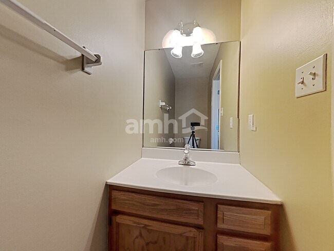 Building Photo - 8524 Rayworth Trail