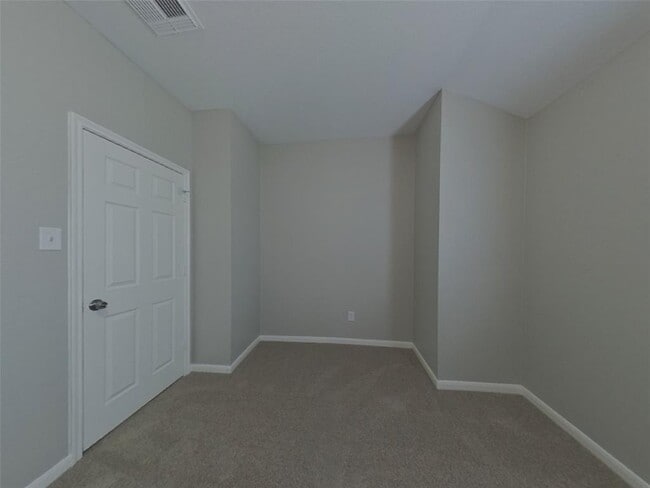 Building Photo - 7526 Oakwood Canyon Dr