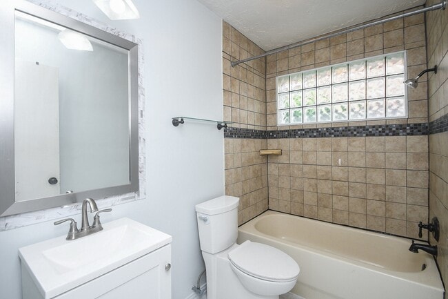 Building Photo - 14323 Quiet Town Ln