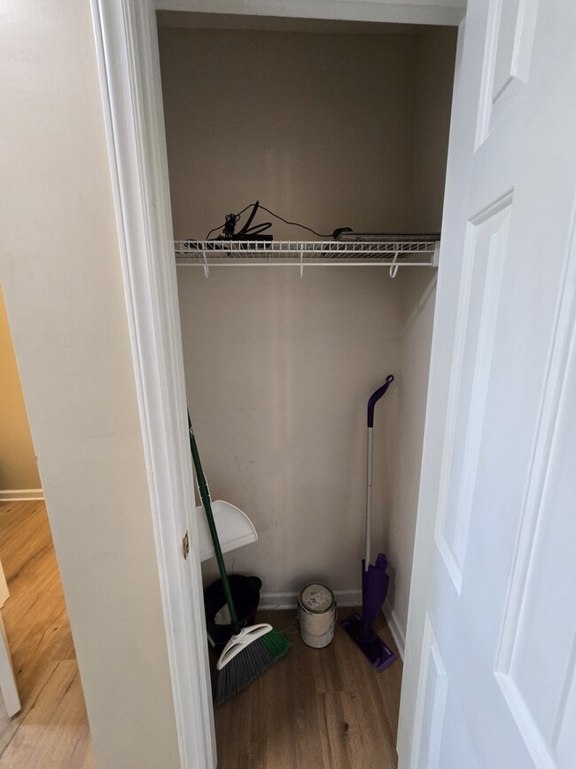 Building Photo - 1500 Oakland Hills Way