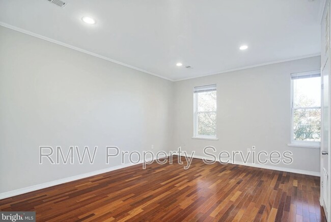 Building Photo - 1782 Frankford Ave