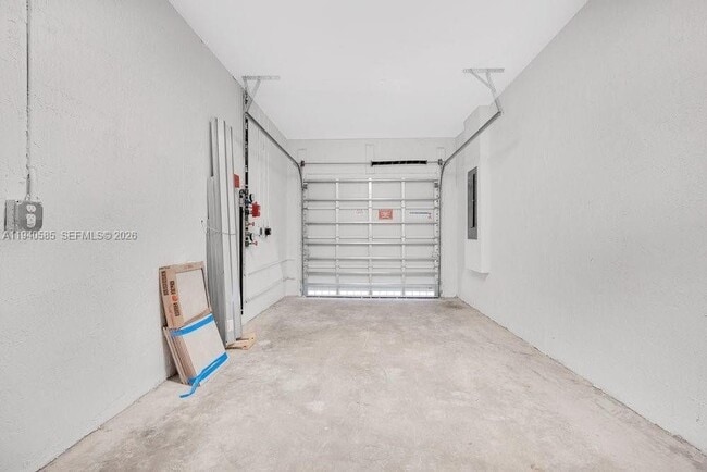 Building Photo - 15955 SW 2nd St