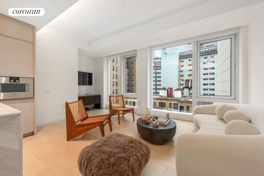 Primary Photo - 138 E 50th St