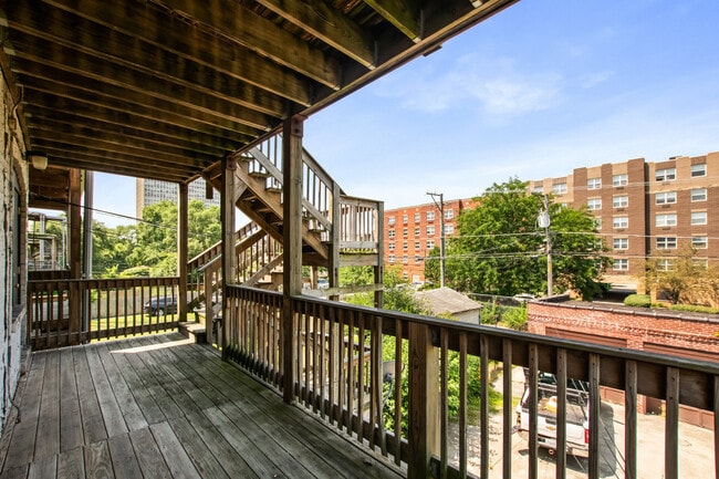 Building Photo - 6144 S Indiana Ave