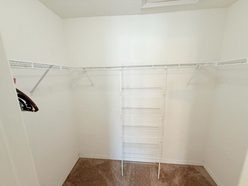 Building Photo - 9917 Ashburn Lake Dr