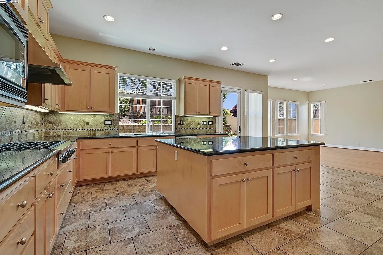 Building Photo - 3100 Tewksbury Way