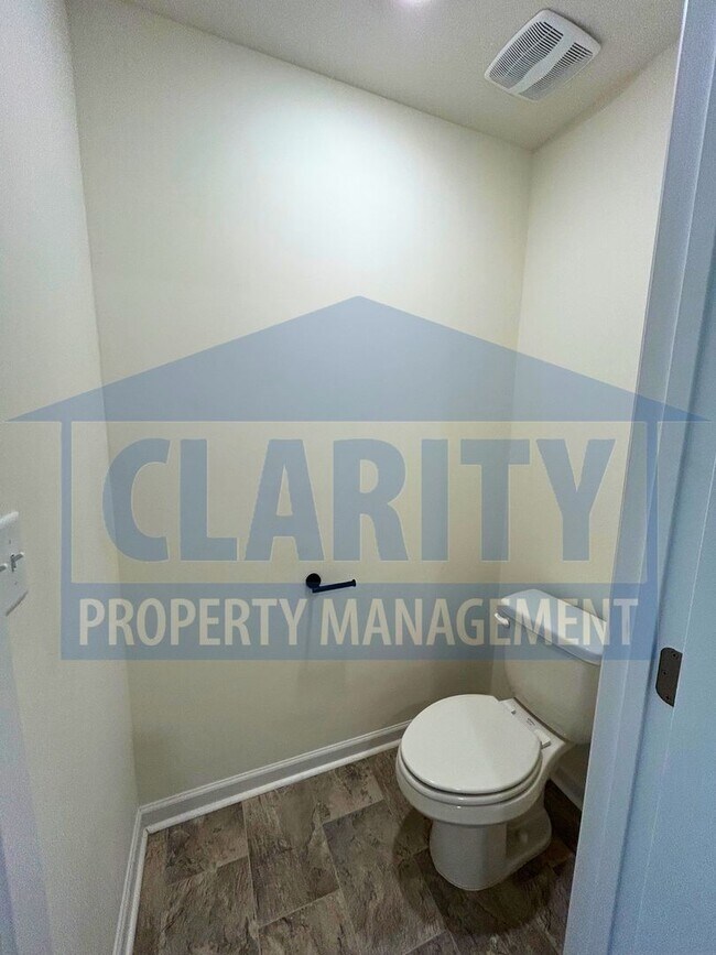 Building Photo - 1471 Housley Dr
