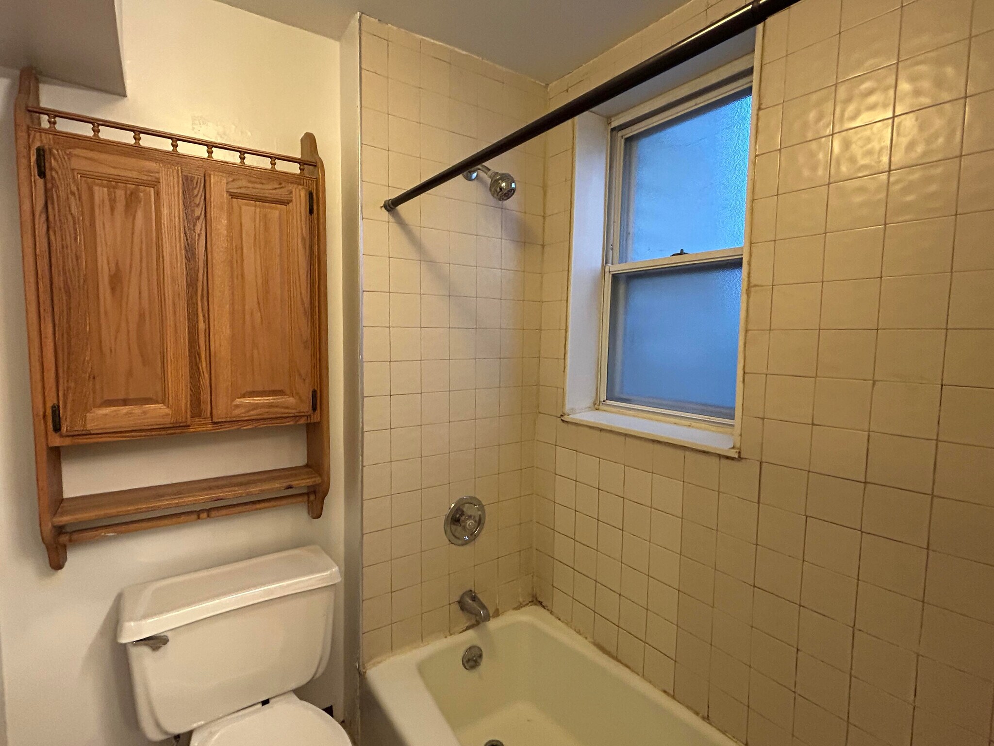 Building Photo - 3146 N Southport Ave