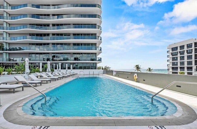 Building Photo - 900 N Ocean Blvd