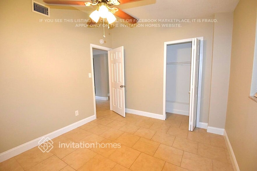 Building Photo - 8008 Pine Hill Dr