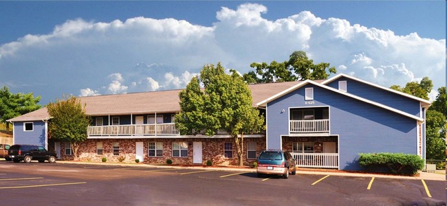 Hamiltonian IV - Hamiltonian IV Apartments