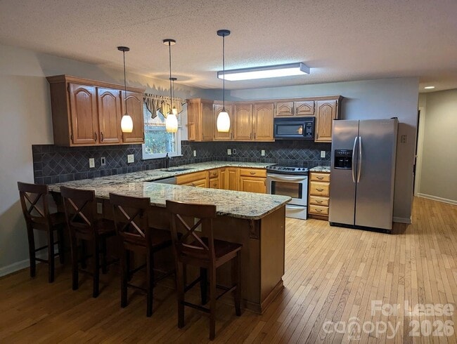 Building Photo - 3984 Wind Rock Ct