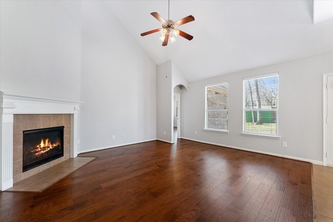 Building Photo - 146 Black Swan Pl