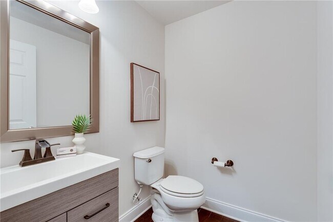 Building Photo - 4905 Greylock Walk SE