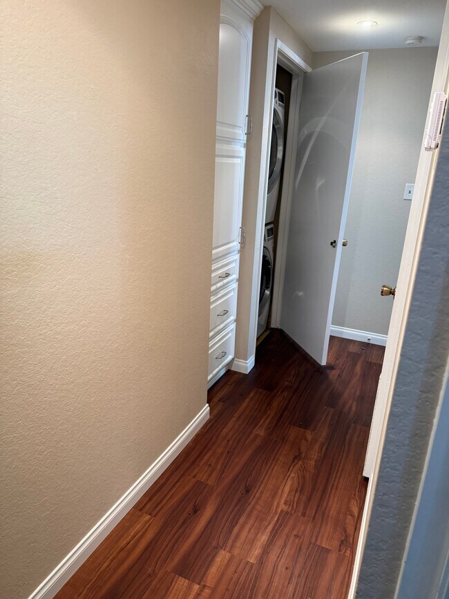 Building Photo - 3538 Seahorn Cir