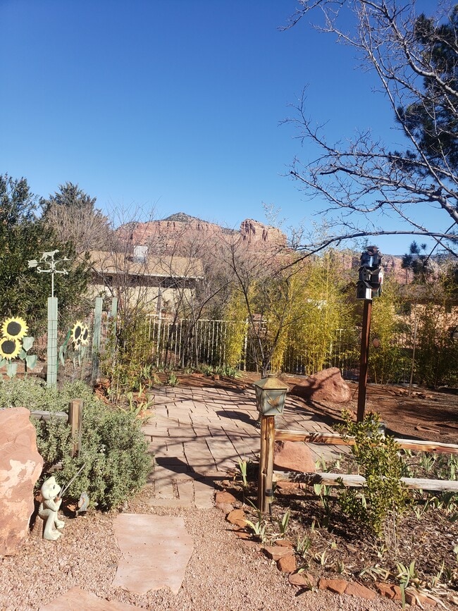 Building Photo - 70 Red Fox Ln