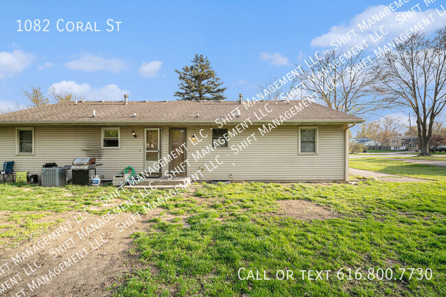 Building Photo - 1082 Coral St