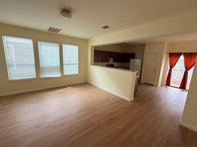 Building Photo - 8006 Singing Sonnet Ln