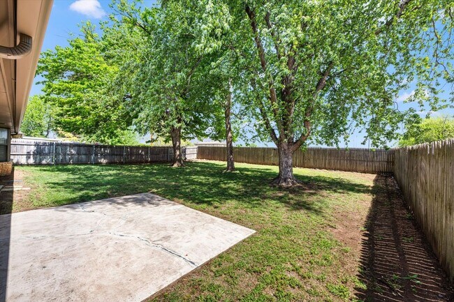 Building Photo - 1116 Earl A Rodkey Dr
