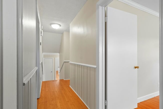 Building Photo - Furnished Room Rental - Pfafftown