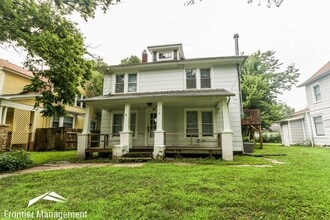 Building Photo - Great 5 bed home one block from City Park!