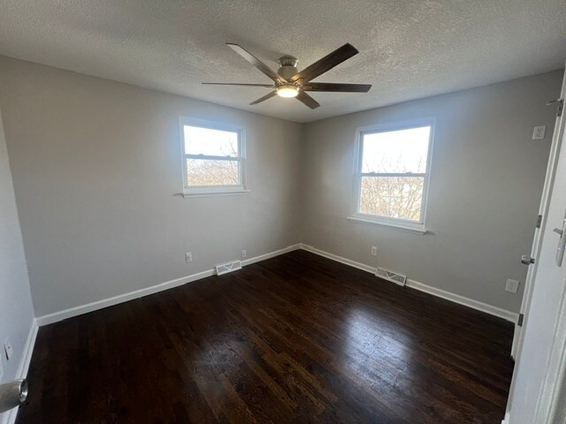 Building Photo - 505 Arehart Ln