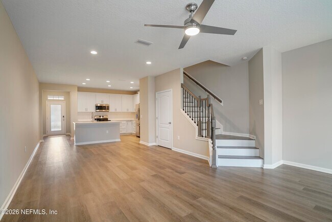 Building Photo - 142 Castro Ct