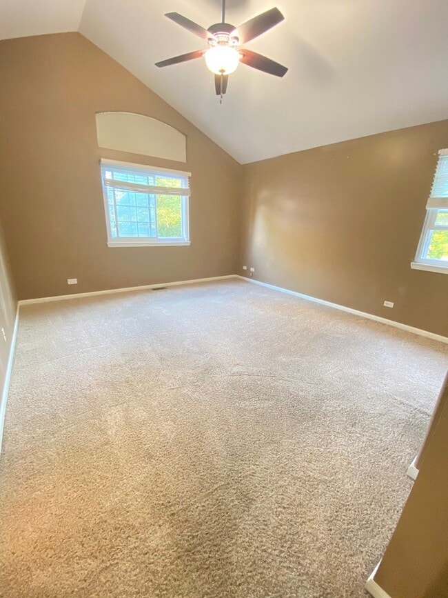 Building Photo - 1213 Pennsbury Ln