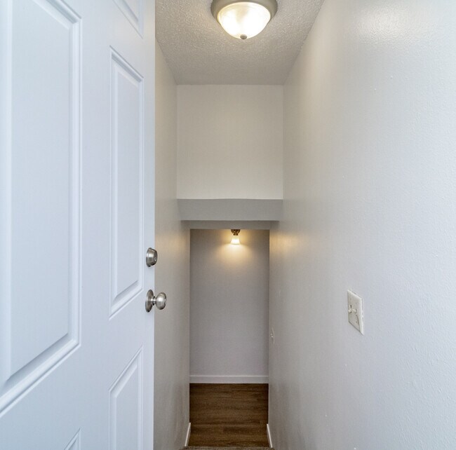 Building Photo - 13314 86 Ave E