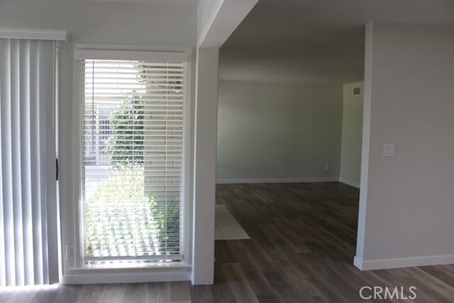 Building Photo - 548 Stanford Ave