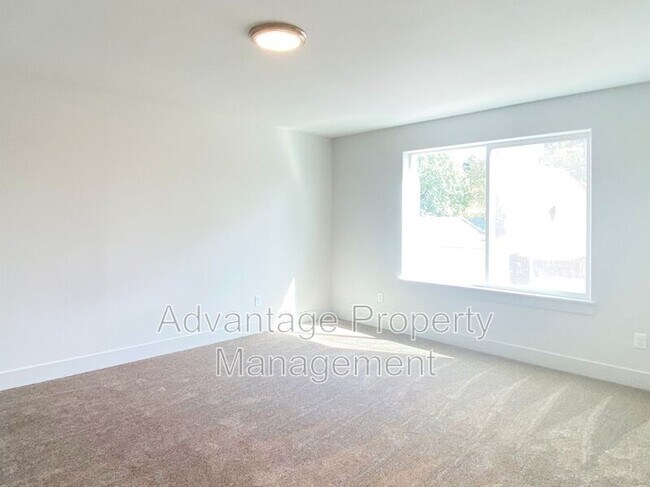 Building Photo - 1786 S 9th St