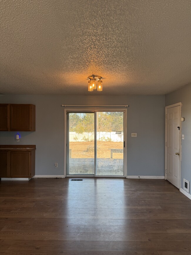 Building Photo - 183 Cottontail Run