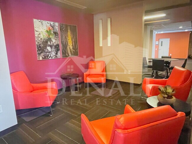 Building Photo - 535 W Thomas Rd