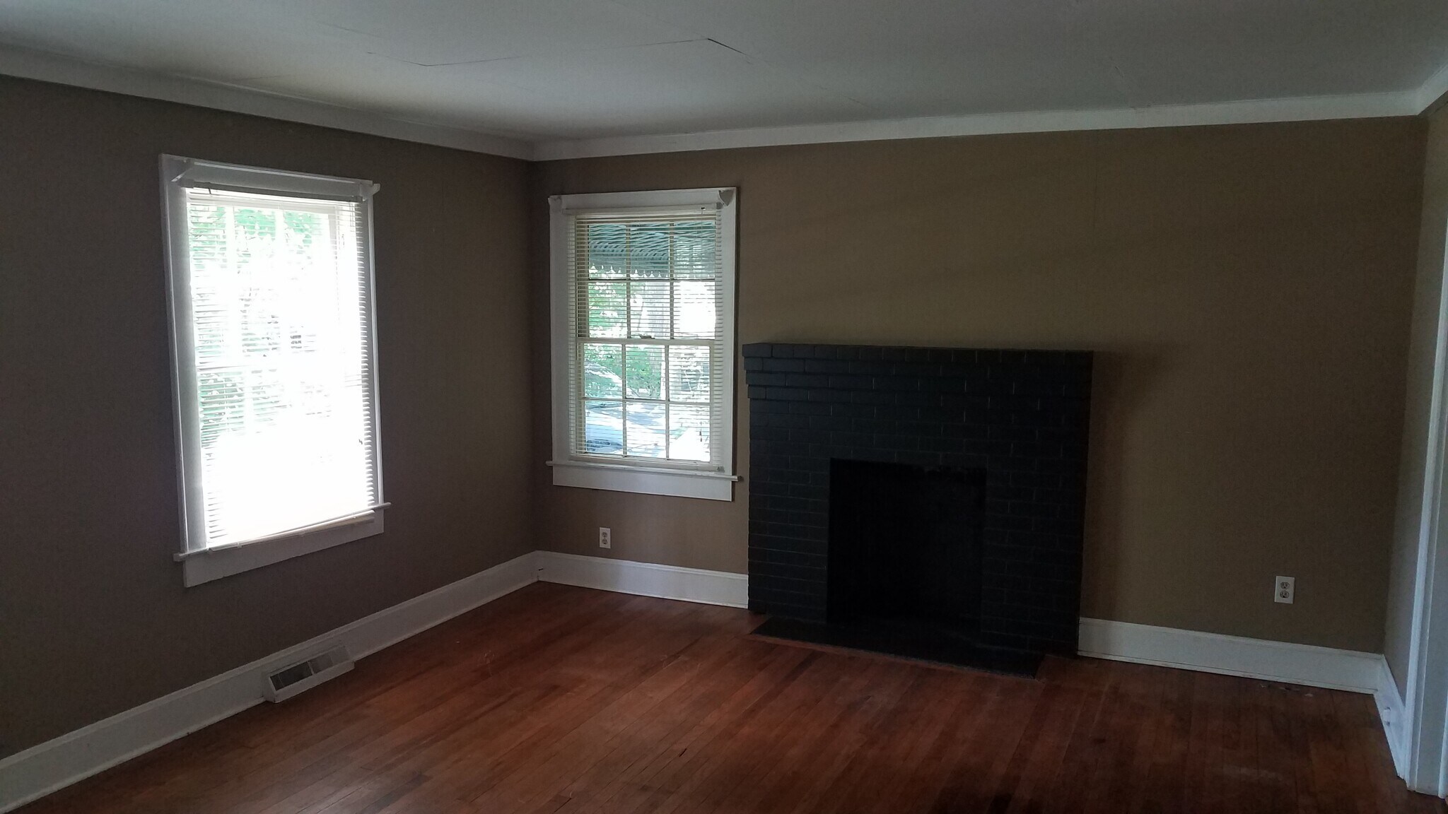 Building Photo - 1561 Lovett St