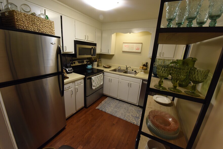 Building Photo - 55 Hanover Cir