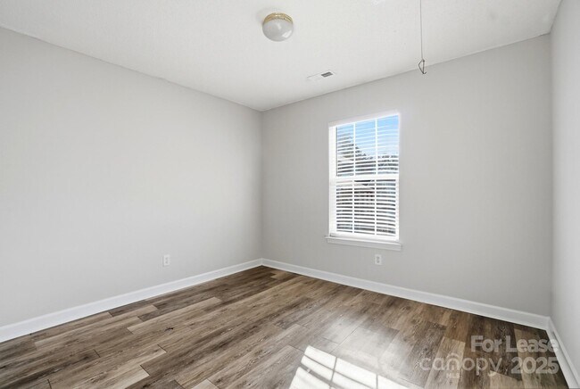 Building Photo - 2322 Pesca Ln