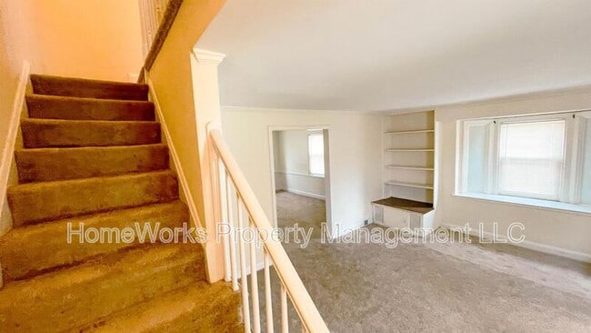 Building Photo - 4012 Clarks Ln