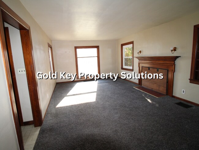 Building Photo - Limestone 2 BR 1 BA House with Basement an...