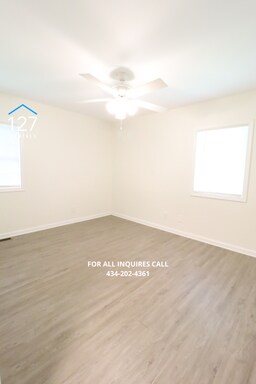 Building Photo - 2-Bedroom Duplex with In-Unit Laundry & Lawn Care Included!