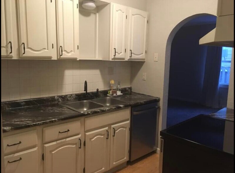Kitchen - 3906 7th St