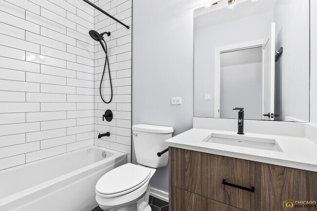 Building Photo - 4402 S Prairie Ave