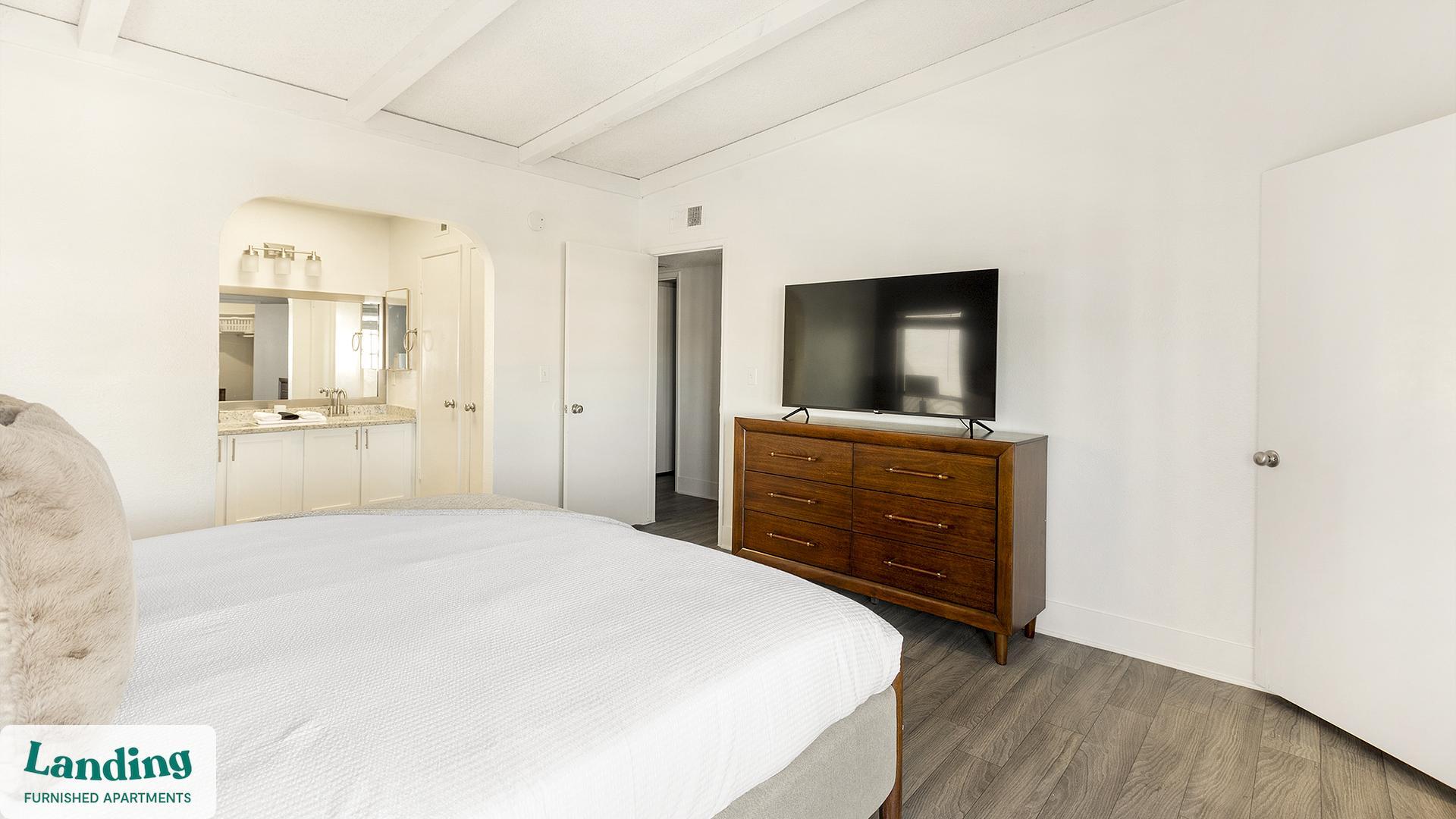 Building Photo - 5272 Tamarus St