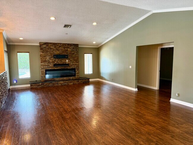 Building Photo - 5434 NW 87th Terrace