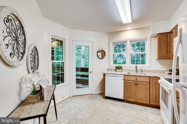 Building Photo - 11116 Beaver Trail Ct