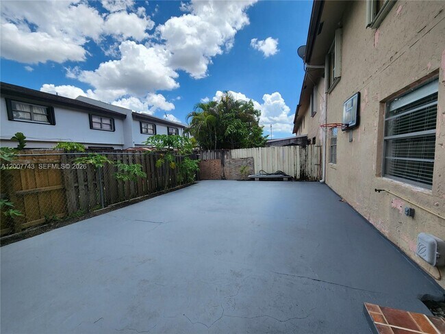 Building Photo - 15250 SW 80th St