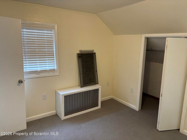 Building Photo - 316 John St