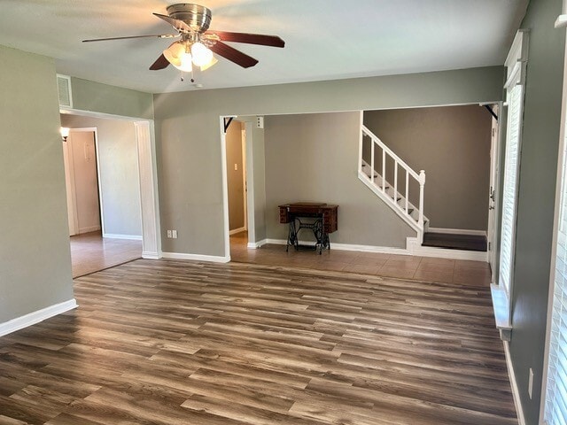 Building Photo - 2135 Lone Rock Dr