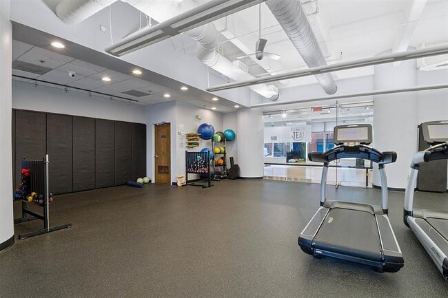 Building Photo - 1500 Hudson St